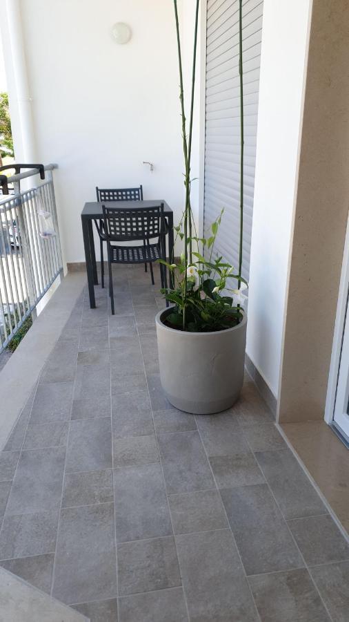 Iris Home Metaponto Luaran gambar