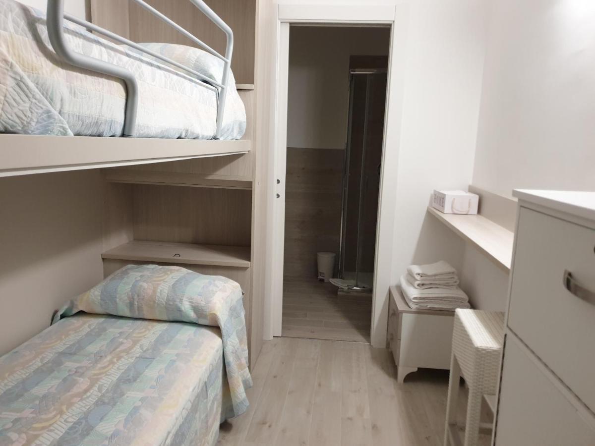 Iris Home Metaponto Luaran gambar
